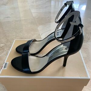 Michael Kors Black Leather Women's Kristen mid heel Sandals size 10 NEW No box